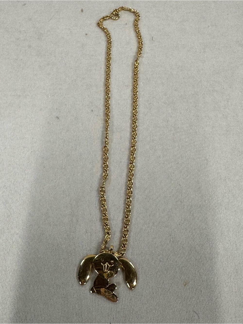 Vintage 1976 Avon “Flopsy Bunny” Pendant Necklace